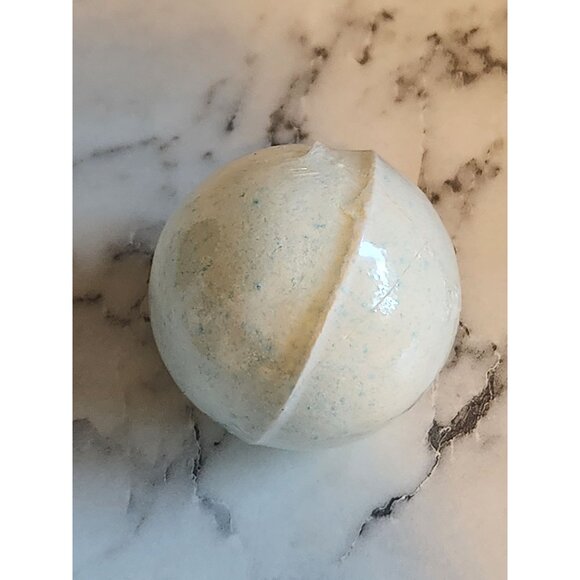 5 Piece Assorted Bath Bomb Set with Starry Cosmetic Bag Pouch - Picture 4 of 7